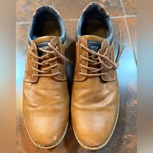 Izod Men's Tan Leather Oxfords